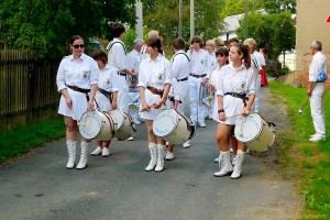 Fanfarenzug Greiz gastierte in Kleingera zum Rittergutsfest