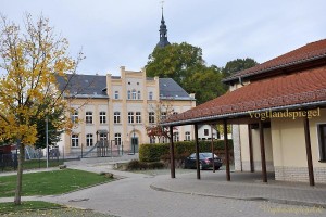 Blick auf die Grundschule Teichwolframsdorf.