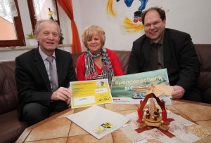 Spenden für Reichenbacher Leuchtturm-Weihnachtsfeier
