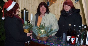 Weihnachtspyramide dreht sich in Gommla