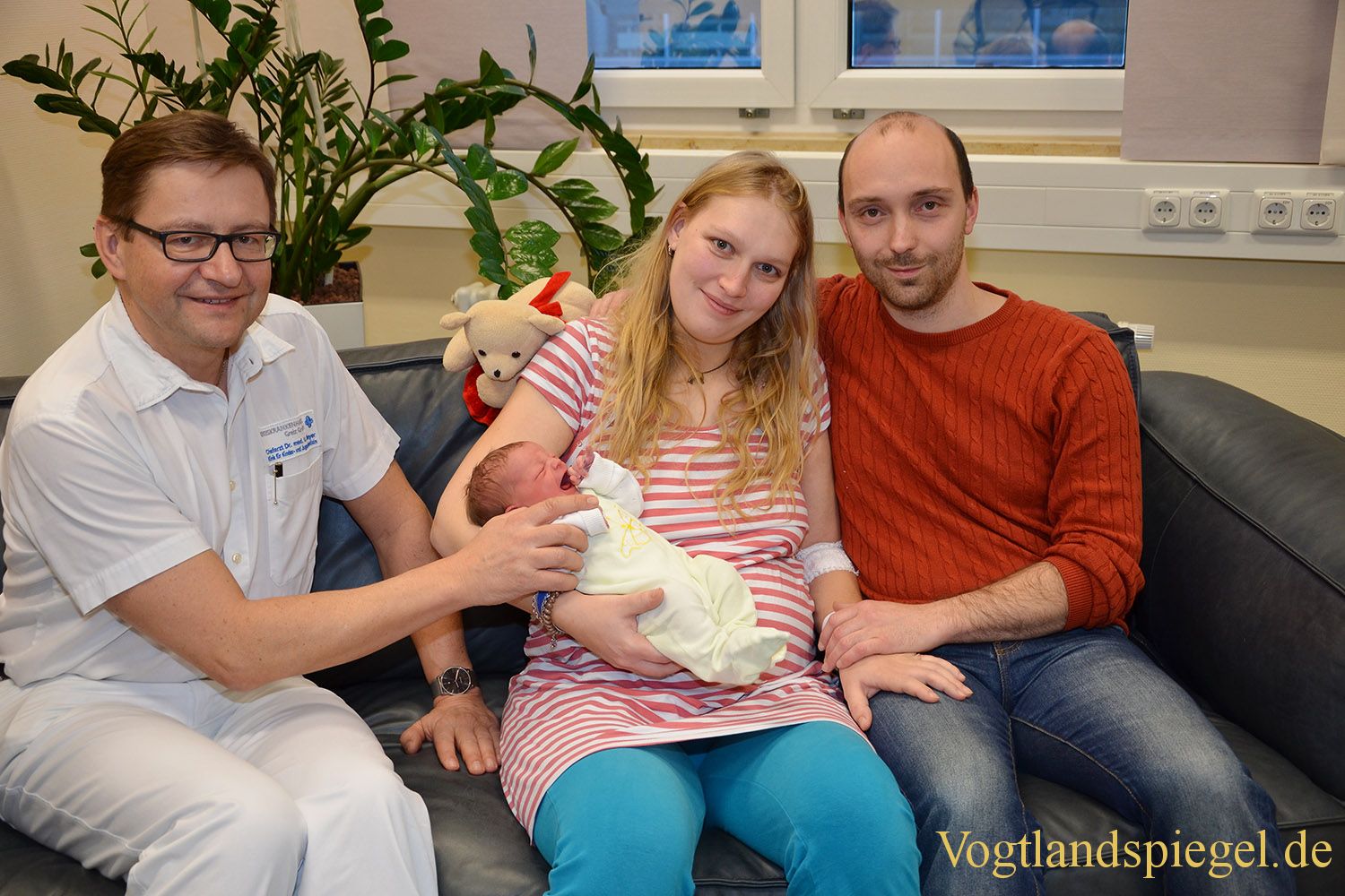 Kreiskrankenhaus Greiz: Tim Elsner heißt das 500. Baby des Jahres 2016